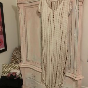EUC super long oversized brown/white maxi dress S